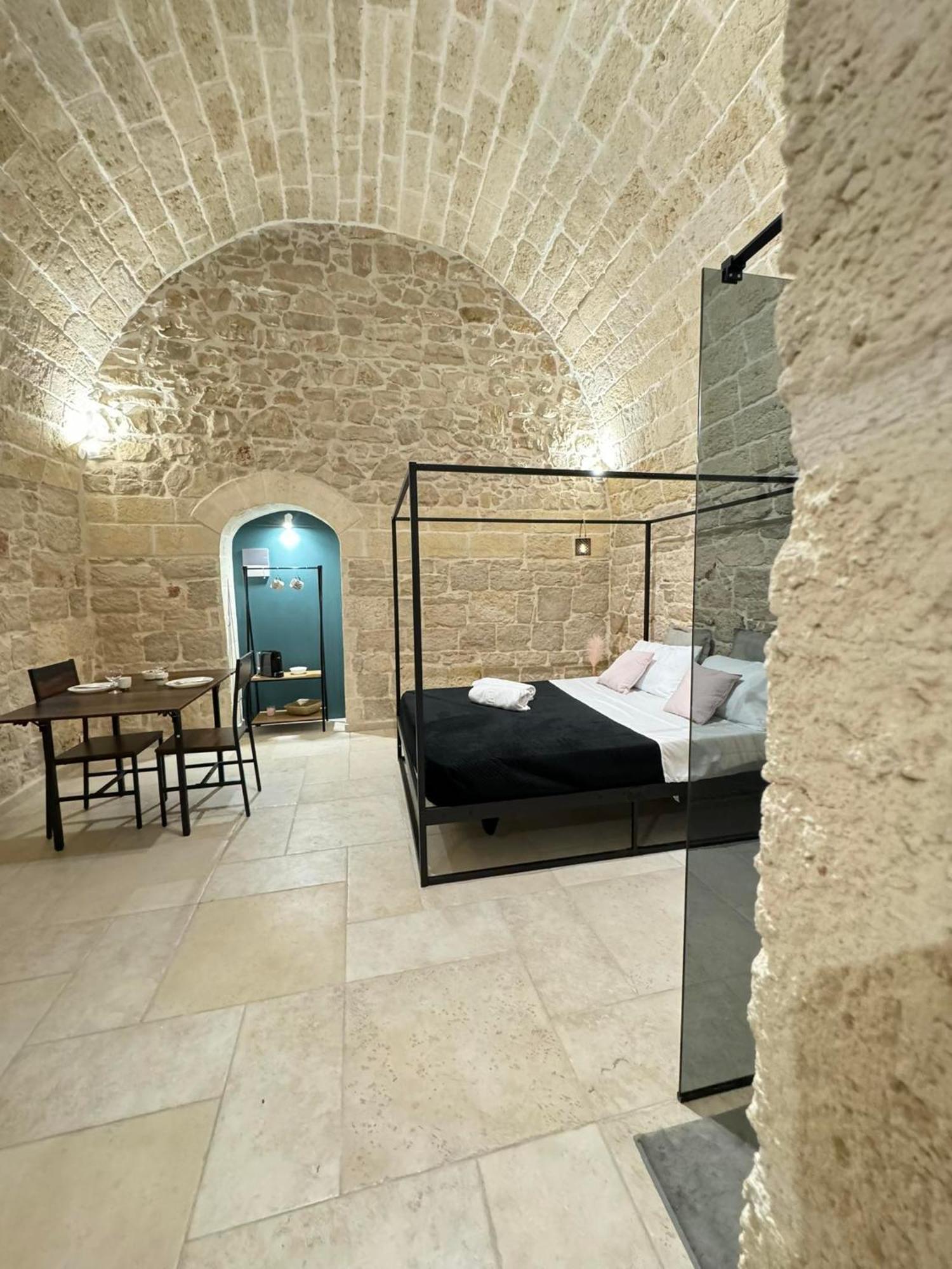 Amale Suite 25 Medioevo Design Corato Esterno foto