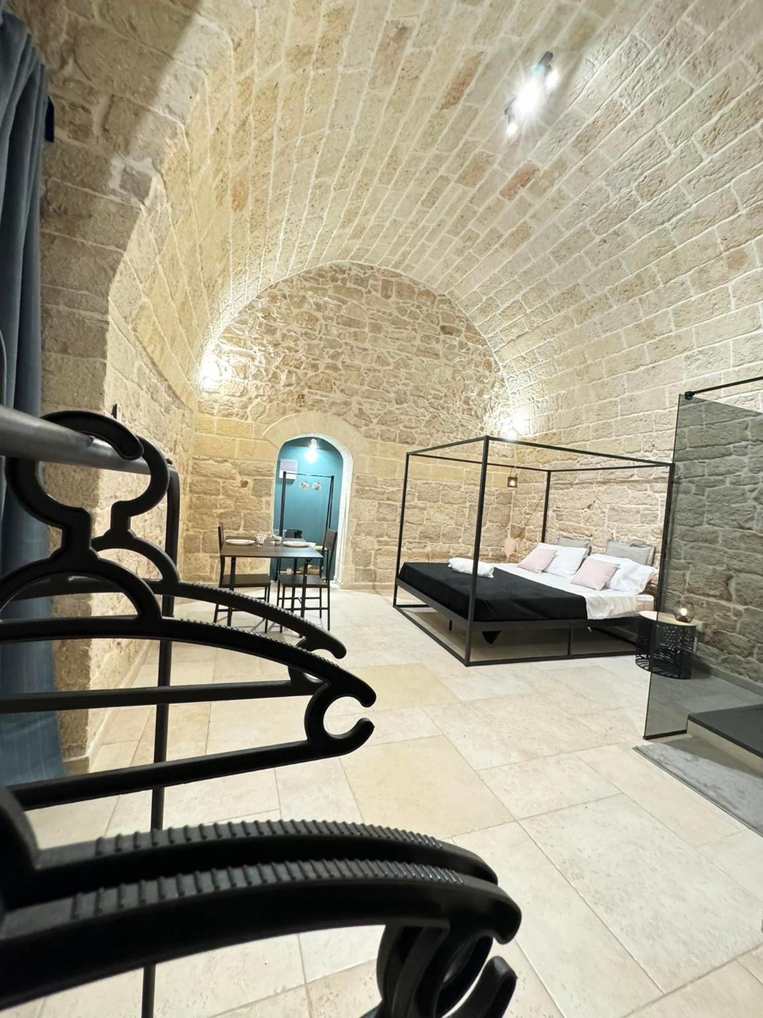 Amale Suite 25 Medioevo Design Corato Esterno foto
